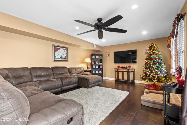 6 Surrey Drive, Old Bridge, NJ 08857