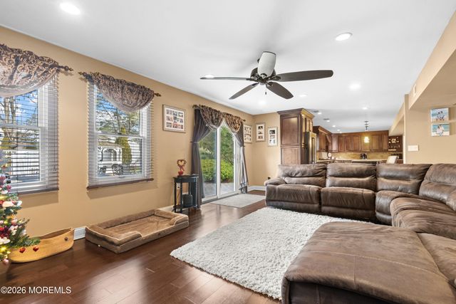 6 Surrey Drive, Old Bridge, NJ 08857