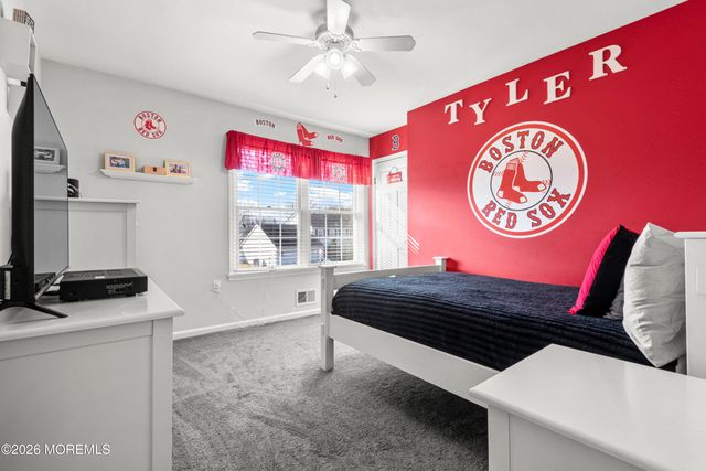 6 Surrey Drive, Old Bridge, NJ 08857