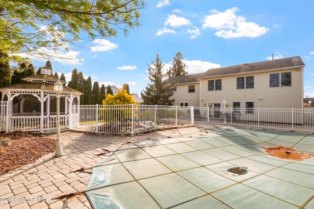 6 Surrey Drive, Old Bridge, NJ 08857