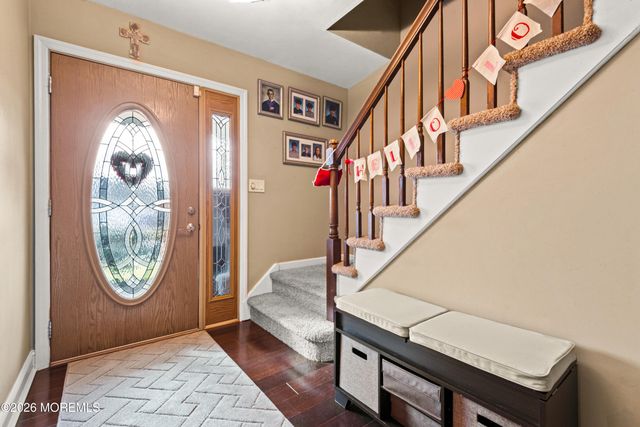 6 Surrey Drive, Old Bridge, NJ 08857