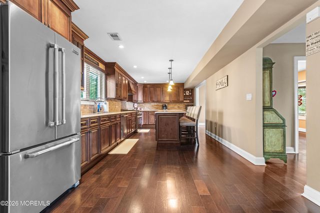 6 Surrey Drive, Old Bridge, NJ 08857