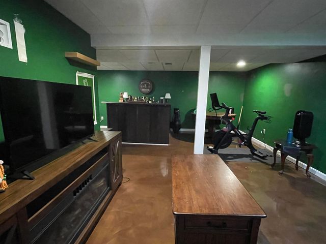 9 Hampstead Road, Merrimack, NH 03054