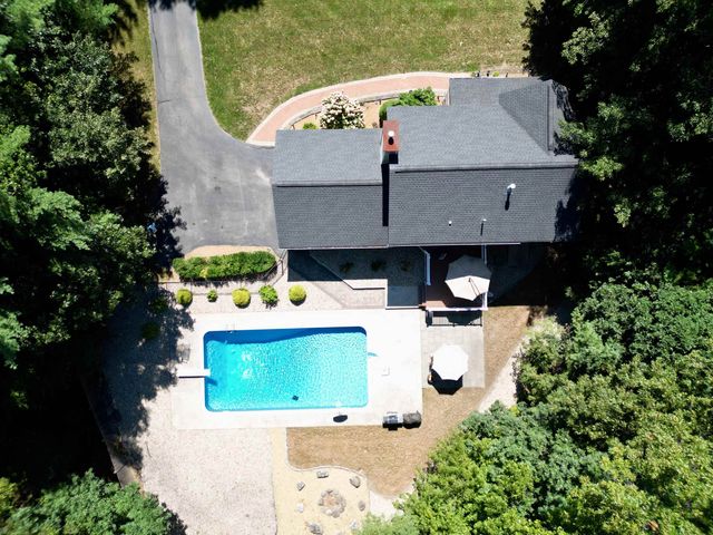 9 Hampstead Road, Merrimack, NH 03054