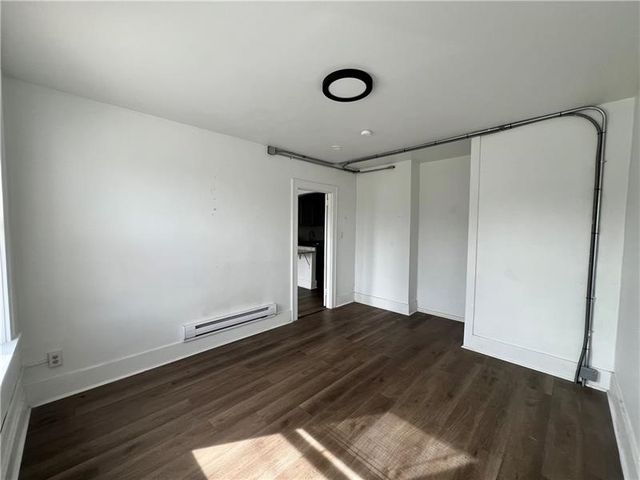 427 Saint Clair Ave, Clairton, PA 15025