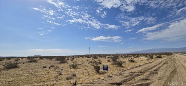 24000 Avenue J-8, Lancaster, CA 93535