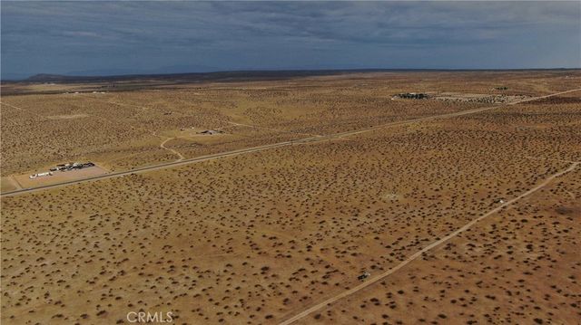 24000 Avenue J-8, Lancaster, CA 93535