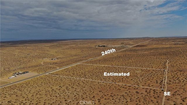 24000 Avenue J-8, Lancaster, CA 93535