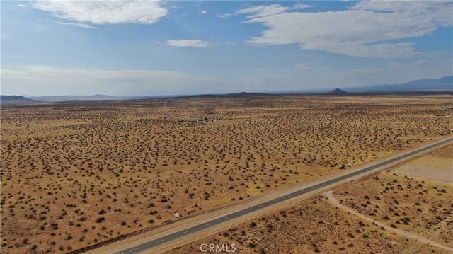 24000 Avenue J-8, Lancaster, CA 93535
