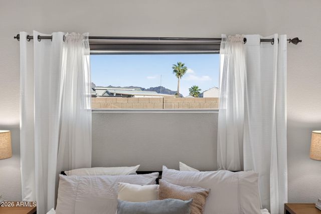 609 S 111TH Place, Mesa, AZ 85208