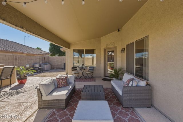 609 S 111TH Place, Mesa, AZ 85208