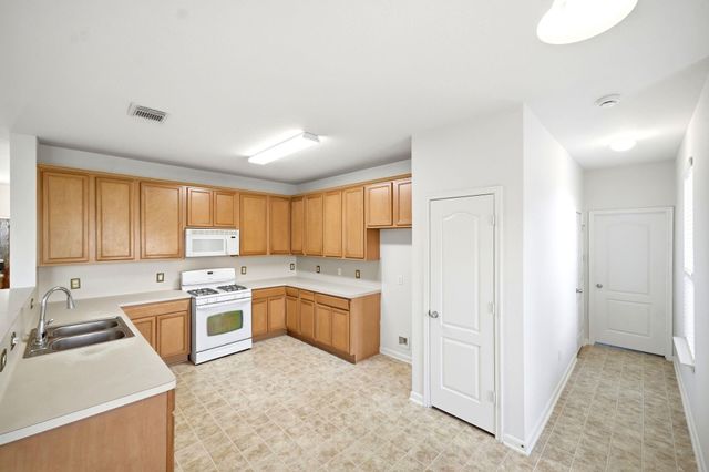 3830 Misty Falls Lane, Friendswood, TX 77546