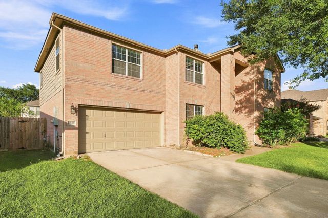 3830 Misty Falls Lane, Friendswood, TX 77546