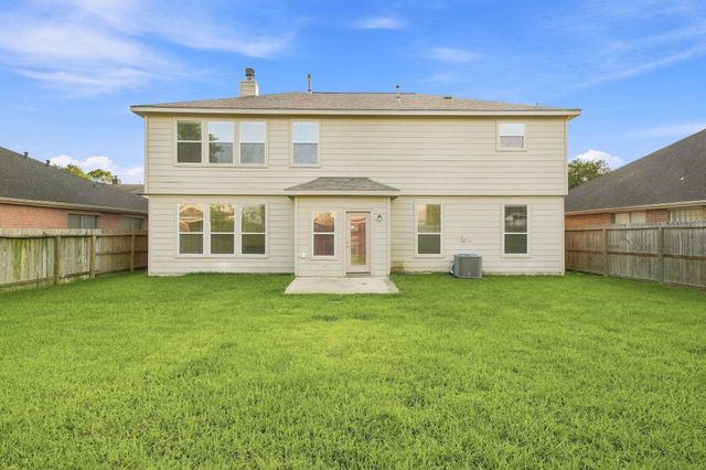 3830 Misty Falls Lane, Friendswood, TX 77546