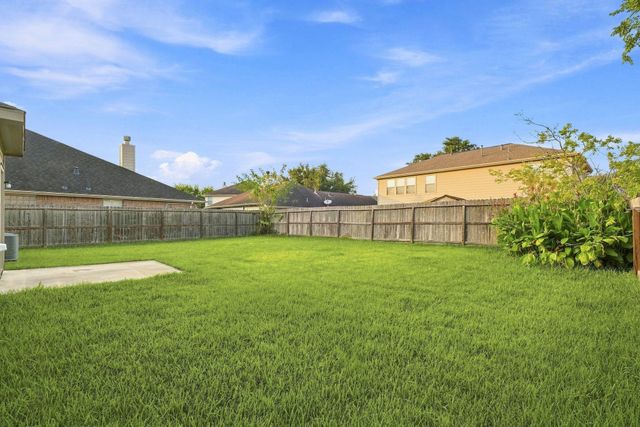 3830 Misty Falls Lane, Friendswood, TX 77546