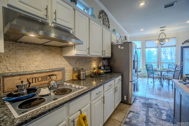 610 Mello Oak, San Antonio, TX 78258