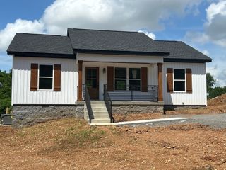 1097 Landing Ln, Adams, TN 37010