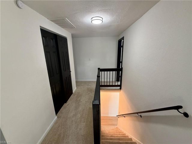325 Busher Rd, Virginia Beach, VA 23462