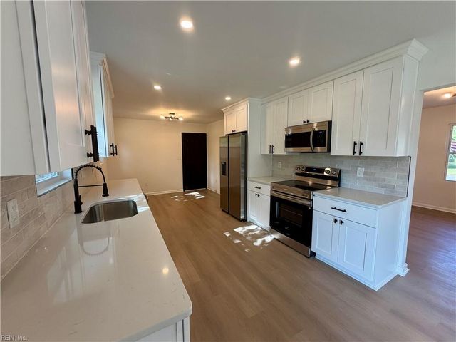 325 Busher Rd, Virginia Beach, VA 23462