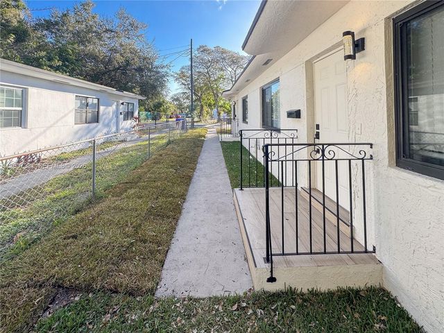 6322 NE 1st Place, Miami, FL 33138