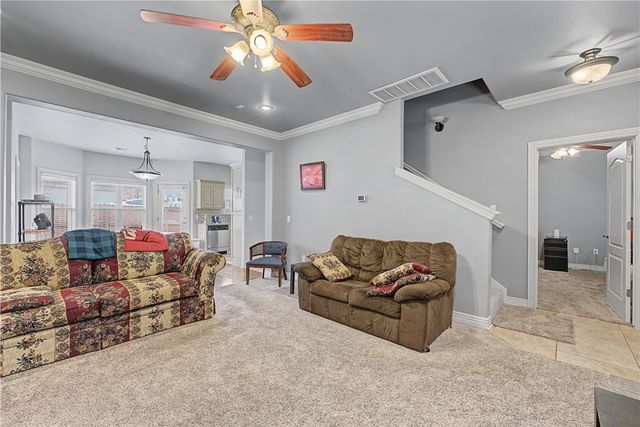 4176 N Meadow View Drive, Fayetteville, AR 72703