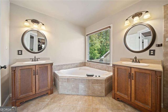 3115 Ivey Oaks Lane, Roswell, GA 30076