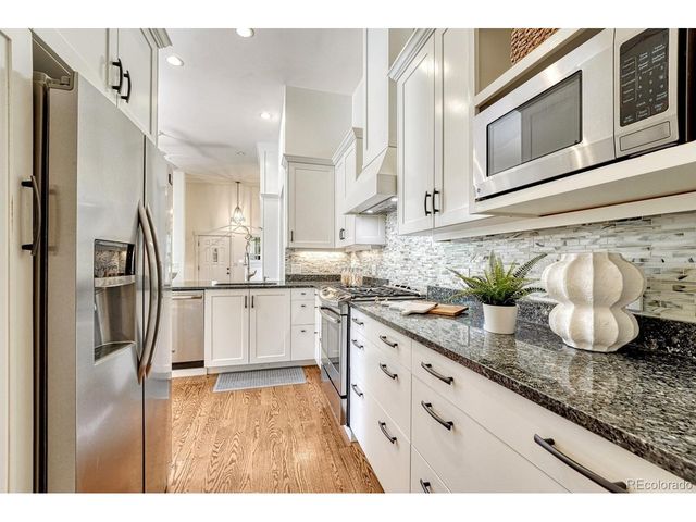 8300 Fairmount Dr E-E101, Denver, CO 80247
