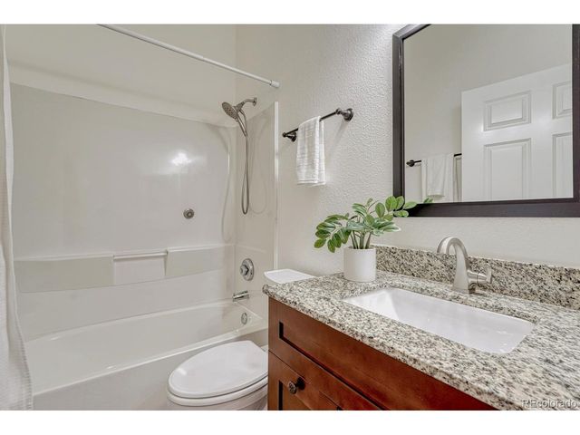 8300 Fairmount Dr E-E101, Denver, CO 80247