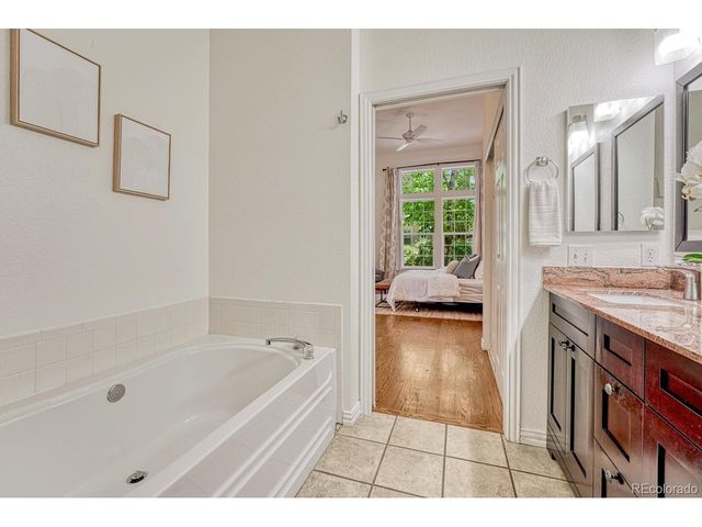 8300 Fairmount Dr E-E101, Denver, CO 80247