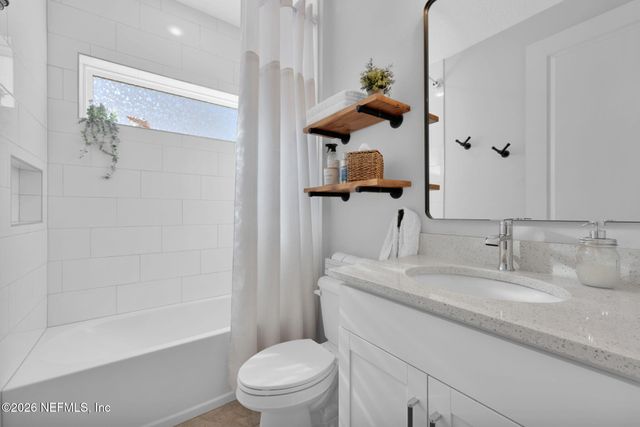 102 BLUE OAK Court, Ponte Vedra, FL 32081