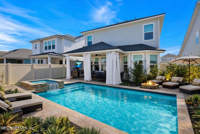 102 BLUE OAK Court, Ponte Vedra, FL 32081