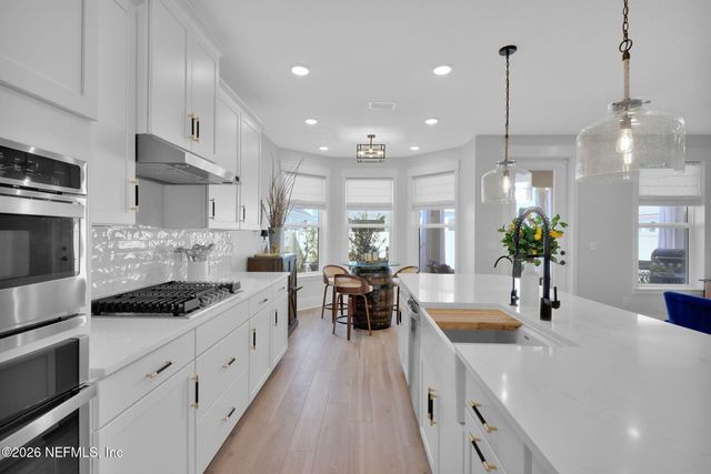 102 BLUE OAK Court, Ponte Vedra, FL 32081