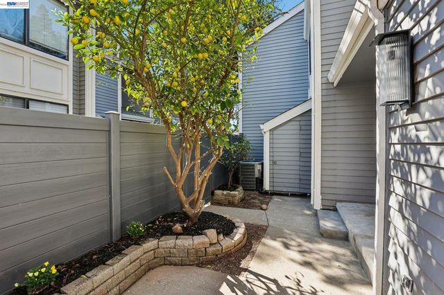 5375 Black Ave 1, Pleasanton, CA 94566