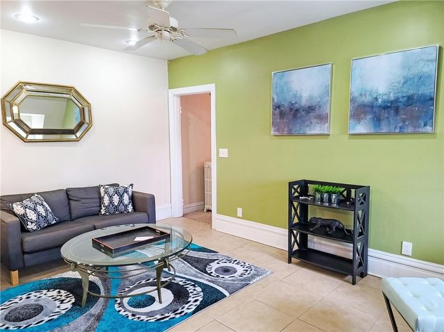 226 S Pacific Ave 3, Friendship Park, PA 15224