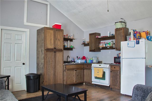1005 Peach Street, Caldwell, TX 77836
