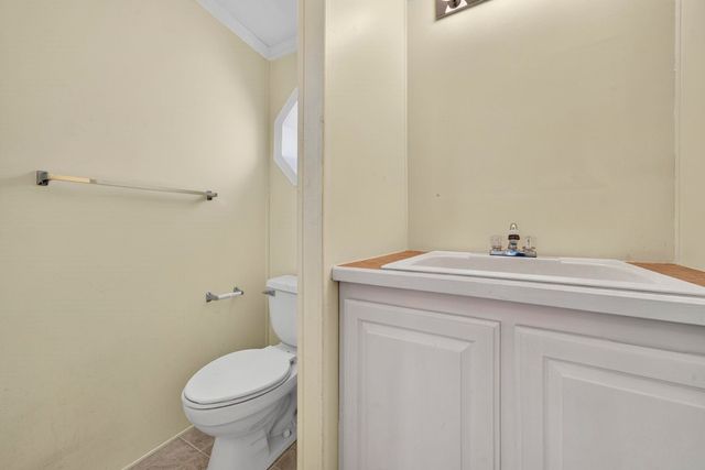 2 Freedom Drive, Dover, NH 03820