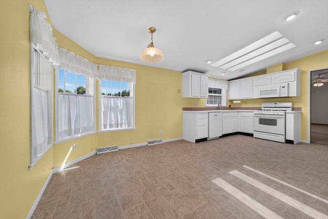 2 Freedom Drive, Dover, NH 03820
