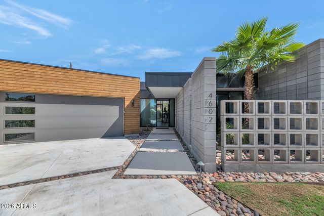 4602 E GLENROSA Avenue, Phoenix, AZ 85018