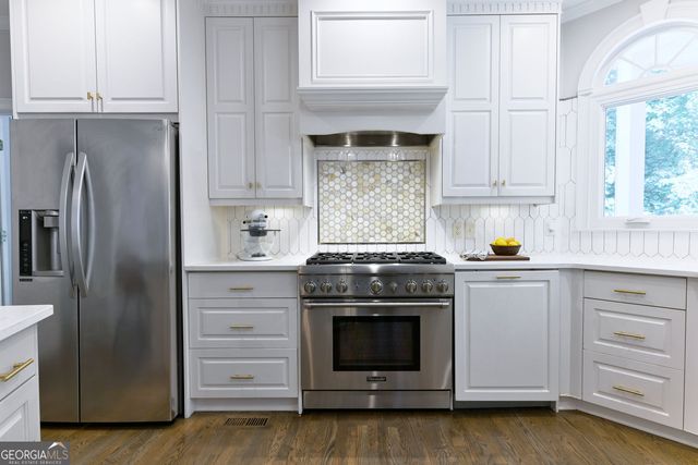 1670 Highgrove Club Drive, Milton, GA 30004