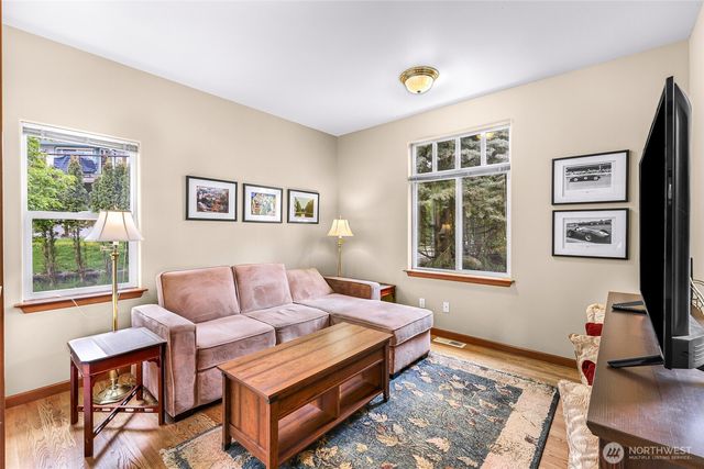 5043 Bradshaw Road, Freeland, WA 98249