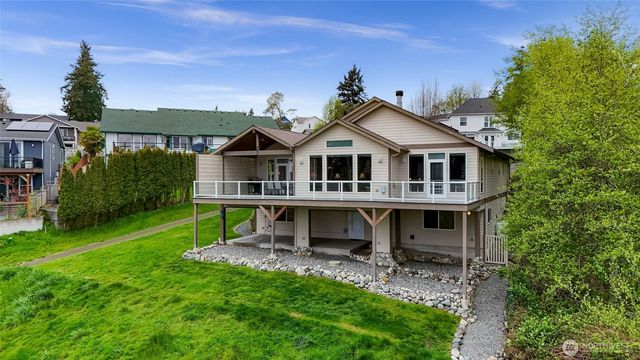5043 Bradshaw Road, Freeland, WA 98249