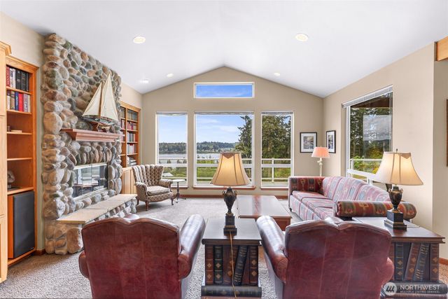 5043 Bradshaw Road, Freeland, WA 98249