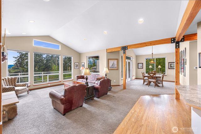 5043 Bradshaw Road, Freeland, WA 98249