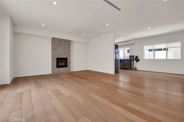 1715 Armacost Avenue 2, Los Angeles, CA 90025