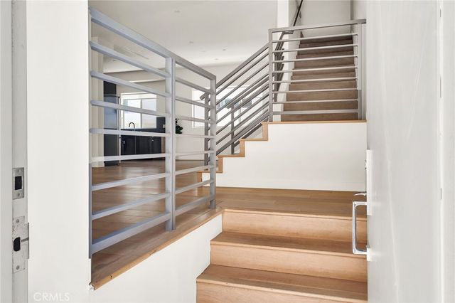 1715 Armacost Avenue 2, Los Angeles, CA 90025