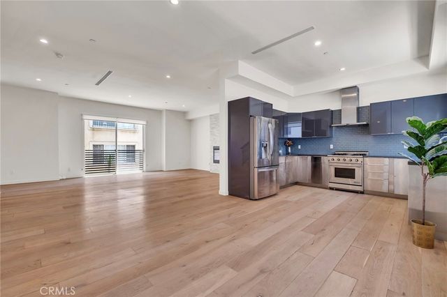 1715 Armacost Avenue 2, Los Angeles, CA 90025
