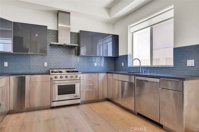 1715 Armacost Avenue 2, Los Angeles, CA 90025