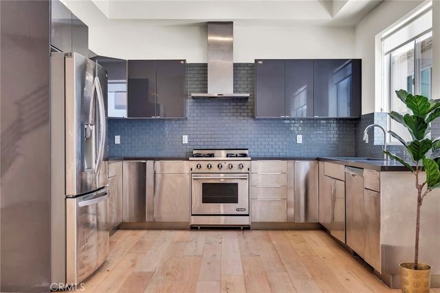 1715 Armacost Avenue 2, Los Angeles, CA 90025