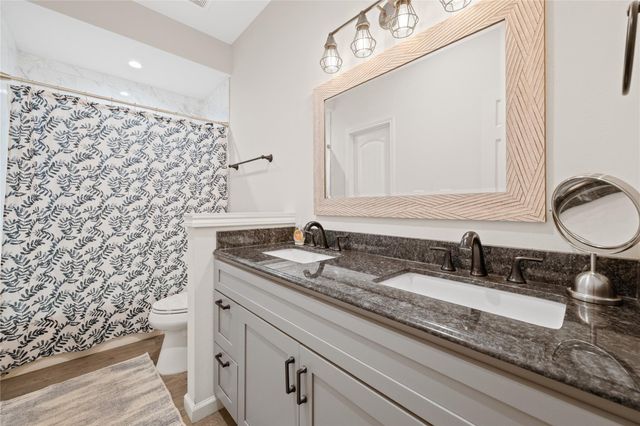 71 White Oak Street, Point Blank, TX 77364