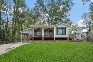 71 White Oak Street, Point Blank, TX 77364